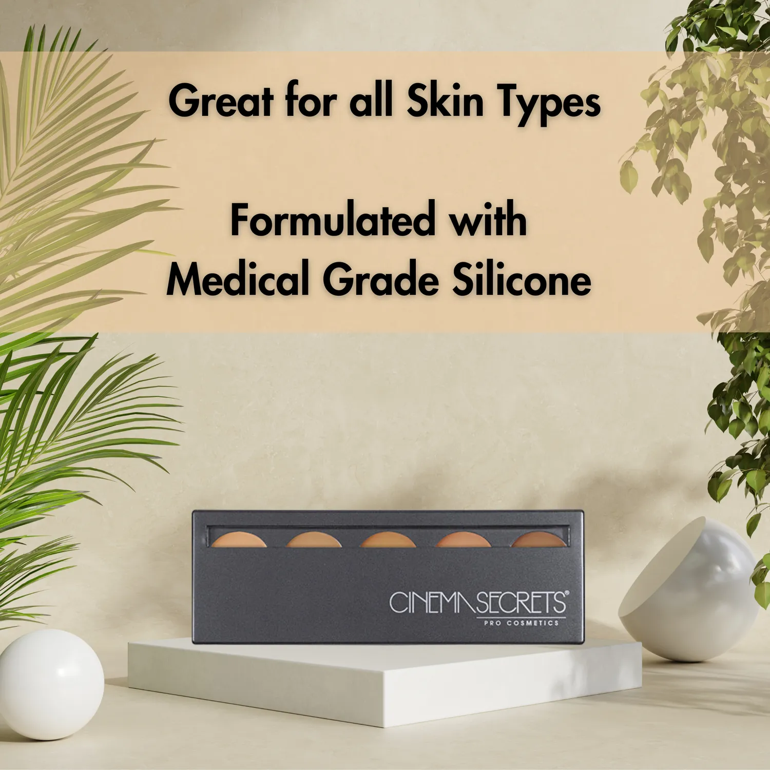 Cinema Secrets Ultimate Foundation palette fond de teint 300 beige clair