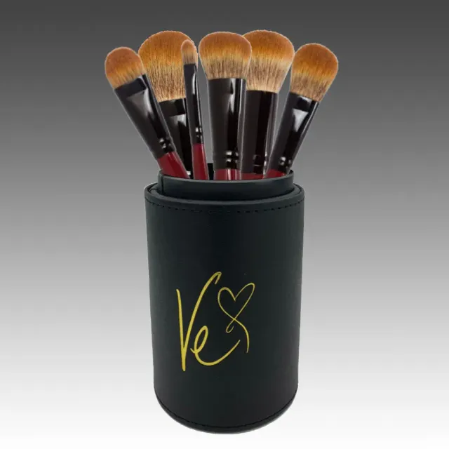 Bluebird Got You Covered set pinceaux teint 7 pièces poudre