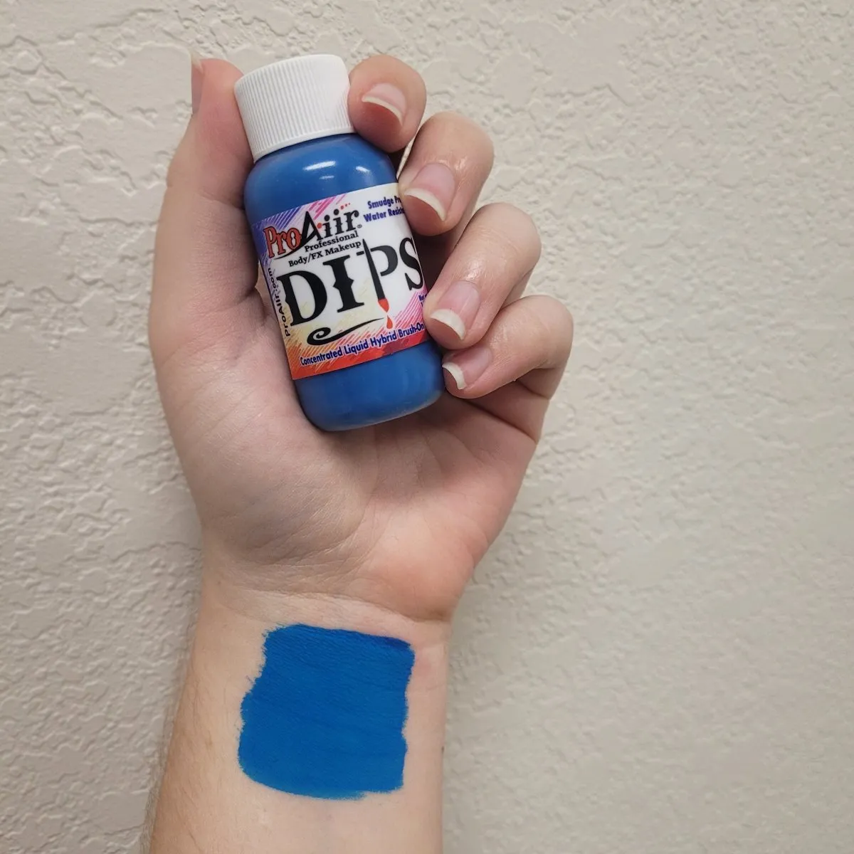ProAiir DIPS Blue maquillage waterproof 30 ml résistant
