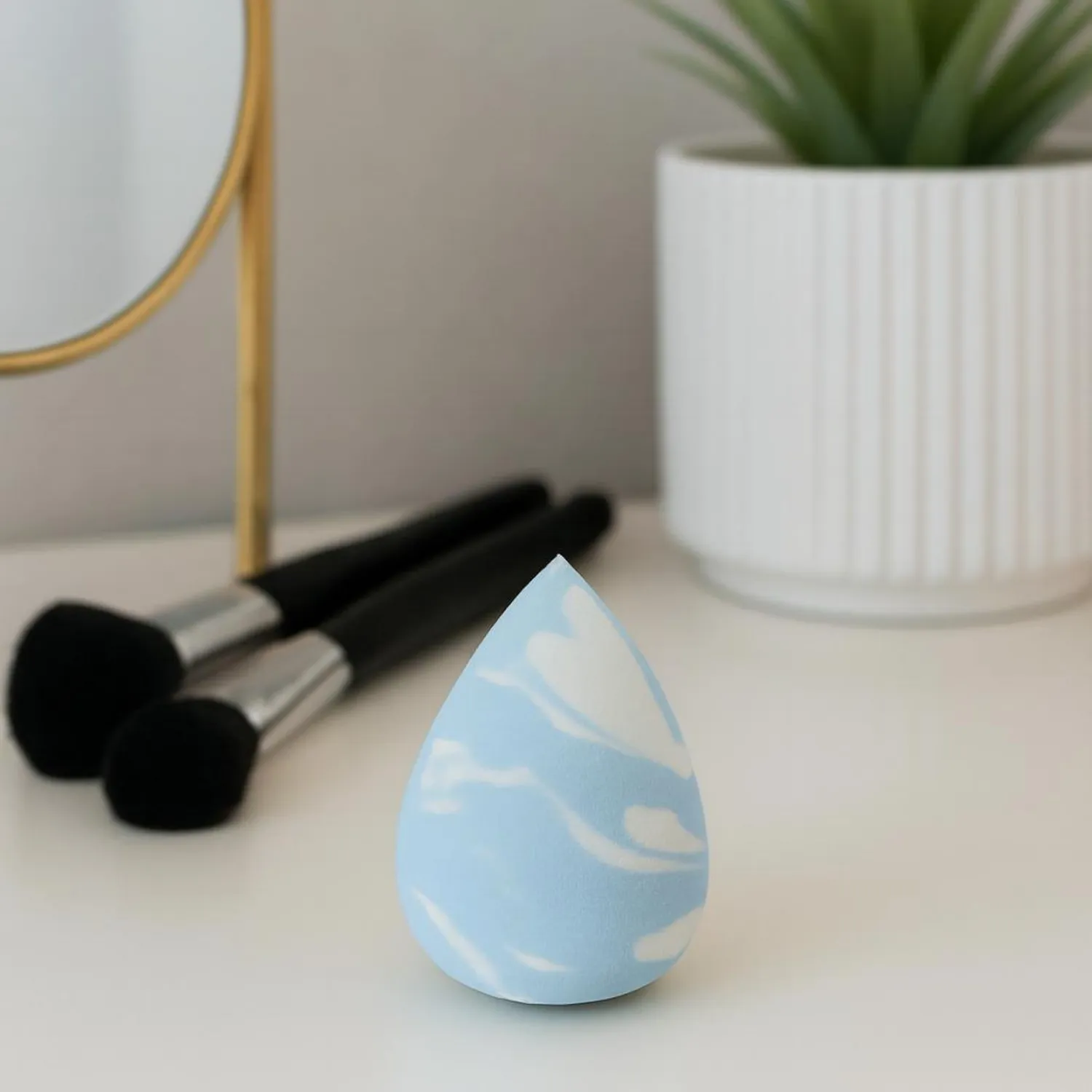 Cinema Secrets Pro Blender éponge maquillage sans latex pointe fine