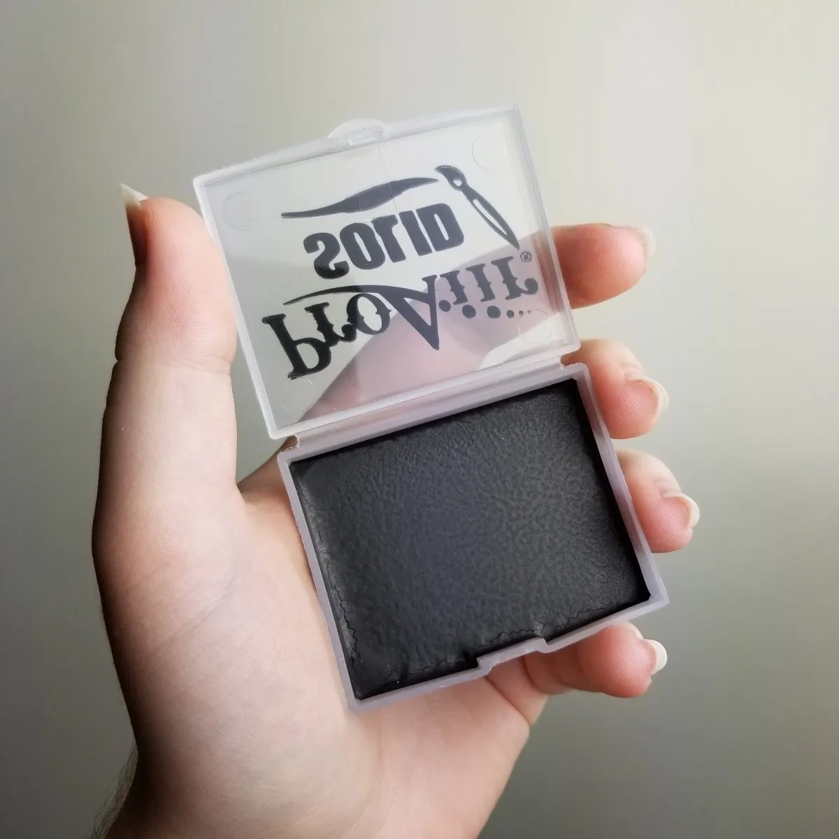 ProAiir Solids Black maquillage waterproof 14g noir intense